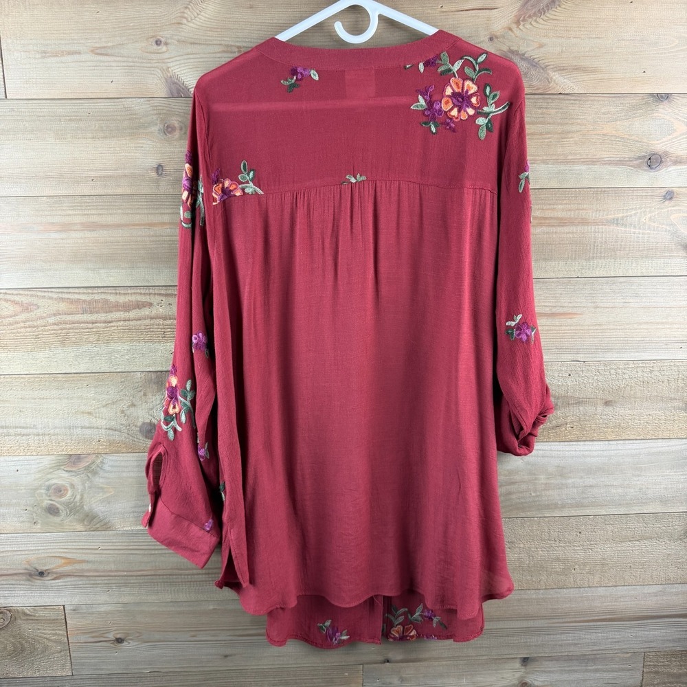 Fig & Flower‎ Womens Shirt Roll Tab Sleeve Button Up Embroidered Floral Boho 2X - Picture 9 of 9